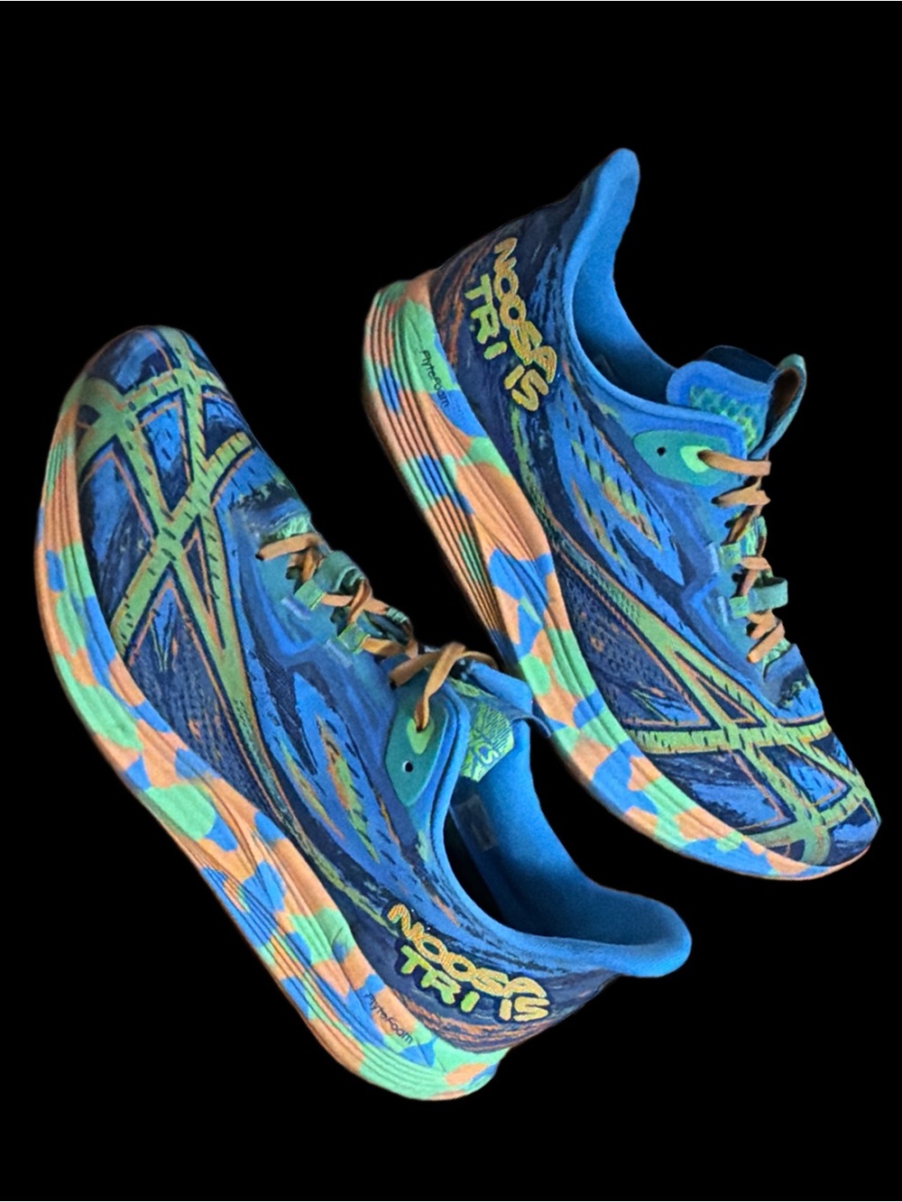 Asics NOOSA TRI 15 Blue with Green and Orange athletic runners EUC Men’s size 11
